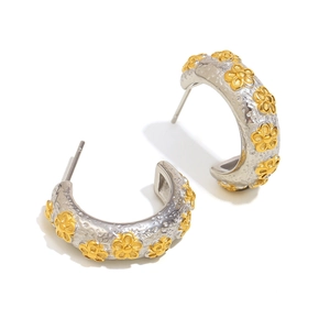 Two-tone C-shaped floral earrings in stainless steel with 18K gold plated flowers