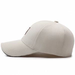 Casquette de baseball classique beige à visière sandwich et broderie structurée