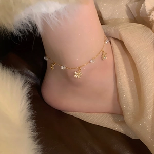 Flower Pendant Anklet Copper Gold Plated Round Zircon Elegant Foot Jewelry For Women Minimalist Accessory