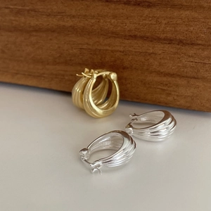 Minimalist 925 sterling silver geometric layered hoop earrings in gold and silver finishes