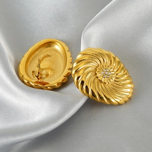 Vintage Blumen Ohrstecker Vergoldeter Edelstahl Spiralstruktur Strass Retro Elegante Schmuck Frauen