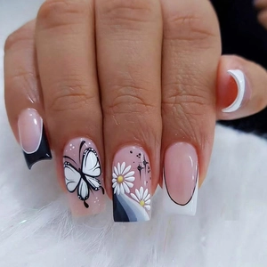 French Black White Press On Nails Butterfly Daisy Pattern Sweet Cool Square Shape Artificial Finger Nails W868