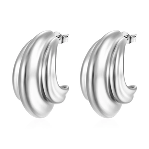Silver-plated minimalist layered starfish earrings with vertical ribbed texture for beach wear