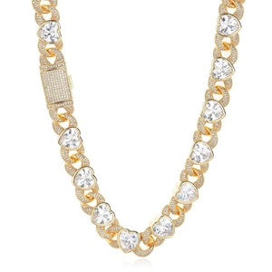 Gouden 12 mm Cubaanse ketting met hartvormige kristallen en sprankelende zirkonia-accenten