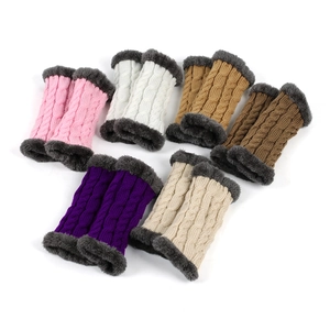 Knitted leg warmers with cable pattern and faux fur trim in six assorted colors