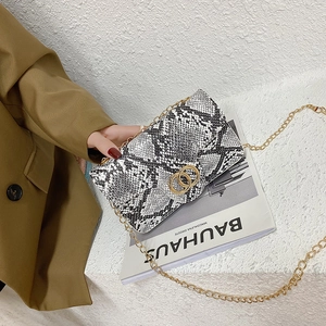 Fashionable snakeskin pattern small square shoulder bag with gold chain and ring buckle