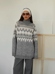Gray Fair Isle knit sweater with loose silhouette and geometric pattern for women