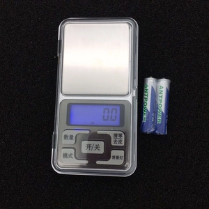Digital pocket scale with stainless steel tray and blue LCD display for jewelry weighing