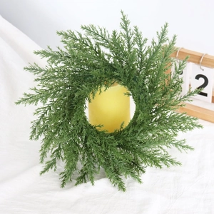 Couronne d'aiguilles de pin de 33cm avec bougie pour décor de Noël et de mariage