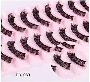 Macro detail of Russian volume eyelashes DD-039 showing thick curl and dense texture