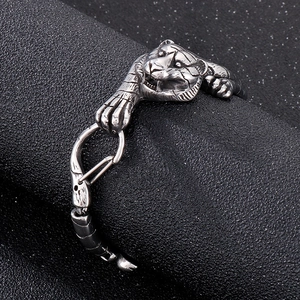 Retro tiger head bracelet in vintage silver stainless steel with detailed metal relief