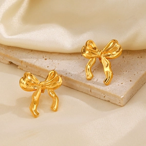 Boucles d'oreilles nœud en acier inoxydable doré 18K sur pierre et soie crème