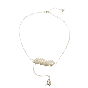 Natural pearl necklace with golden elk pendant and beaded design for women