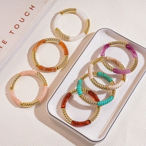 Bracelet élastique géométrique en acrylique coloré et métal doré torsadé pour femme