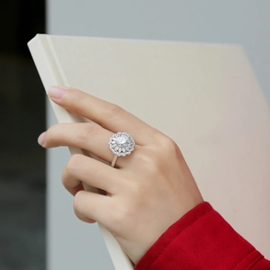Luxury 2 Carat Moissanite Ring Sunflower Halo Design S925 Sterling Silver Copper Electroplated Adjustable Ring For Women Jewelry Gift