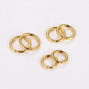 Three pairs of classic gold-plated 2.5mm hoop earrings with a polished minimalist finish