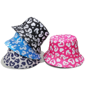 Bucket Hat Polyester Heart Print Graffiti Pattern Sun Protection Streetwear Hip Hop For Women Men Casual Outdoor Summer