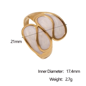 Detail view of gold wavy enamel ring with 21mm width and 17.4mm inner diameter
