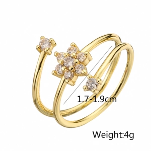Detail of adjustable flower ring with zircons, size 1.7-1.9cm and weight 4g