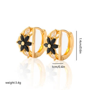 Detail of gold plated flower hoop earrings with black zircon petals and size dimensions