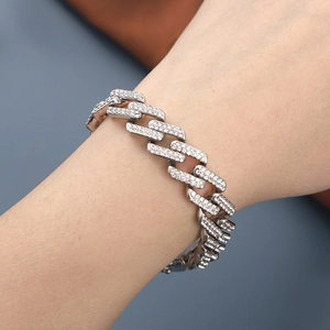 Silbernes Iced-Out Cuban Link Armband mit glitzernden Strasssteinen für Damen und Herren