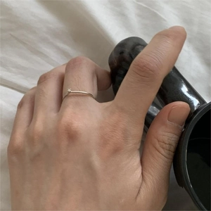 Minimalist 925 sterling silver open ring with zircon stone inlay for a stylish feminine look