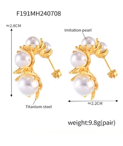Detailed view of C-shape titanium steel earrings with pearl inlay and exact dimensions