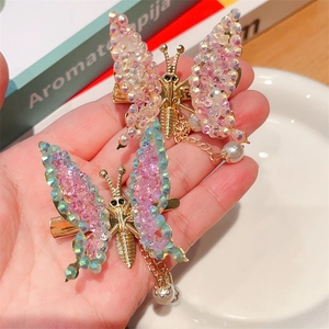 Moving butterfly hair clips with crystals and pearl tassels for girls hanfu accessories