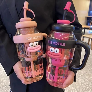 Large capacity plastic ice bottle with straw and cartoon face decor for women