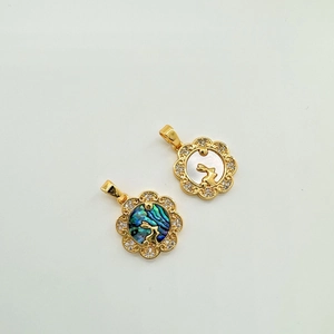 18K gold plated flower pendant with rabbit engraving, zircons and natural shell inlay