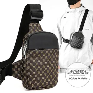 Bolso de pecho impermeable para hombre en cuero sintético con estampado y correa ajustable