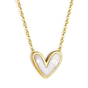 Chic heart-shaped gold necklace featuring a shimmering mother of pearl shell inlay