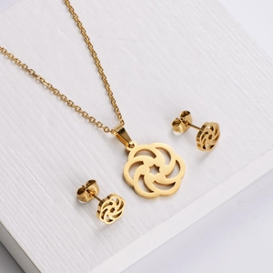 Elegant gold-plated geometric flower pendant necklace and stud earrings jewelry set