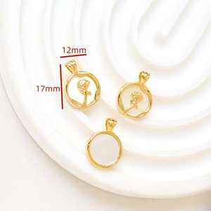 Detail of 12x17mm gold plated rose shell heart pendant for DIY jewelry making