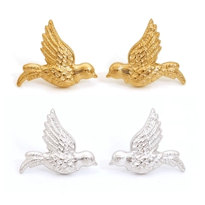 Minimalistische Vogel-Ohrstecker aus Edelstahl in Gold und Silber im fliegenden Design