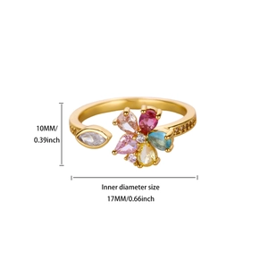 Anello a fiore placcato oro regolabile con zirconi colorati e cluster floreale da 10mm