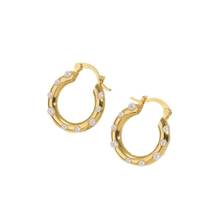 Élégantes boucles d'oreilles créoles dorées avec perles blanches pour femmes