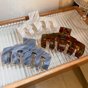 Handmade Elegant Cellulose Acetate Large Hair Claw Clips Marble Pattern Nonslip Shark Clips Hair Accessories For Women