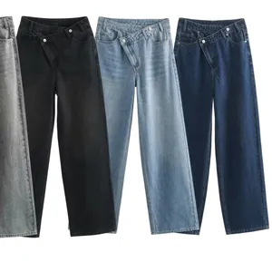 Vaqueros de cintura alta y pernera ancha con cierre de botones cruzados asimétricos en cuatro