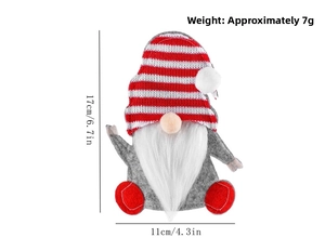 Detailansicht der 17cm x 11cm Maße für den weihnachtlichen Gnom Besteckhalter Beutel