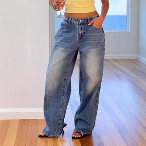 Retro washed wide-leg denim jeans for women with heart-shaped back pocket design