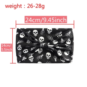 Detailed view of skull pattern on wide yoga headband with size and weight parameters