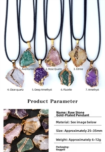 Close-up of raw crystal pendants with gold-plated edges and size parameter chart