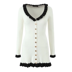 Robe Courte En Tricot Élégante Style Français Manches Longues Contrastée Avec Volants Et Boutons Dorés Femmes