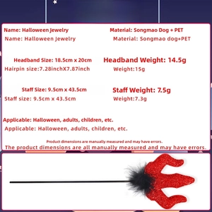 Detailansicht eines roten Teufels-Dreizacks mit Pailletten für Halloween-Kostümfeste