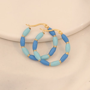 Boucles d'oreilles créoles tendance en acier inoxydable bleu et or avec perles cylindriques