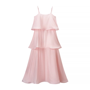 Robe longue rose élégante en satin à volants superposés avec fines bretelles femme