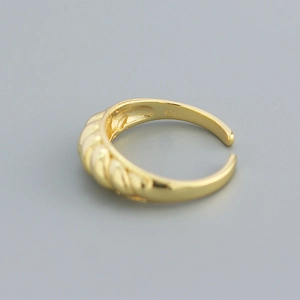 Adjustable S925 sterling silver golden croissant ring with twill texture for women