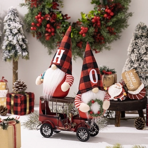 Set di gnomi natalizi a quadretti con auto decorazione da tavola carina statuetta di peluche