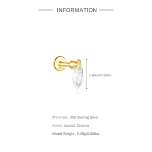 Détail du clou d'oreille en argent 925 en forme de cerf-volant avec zircon goutte